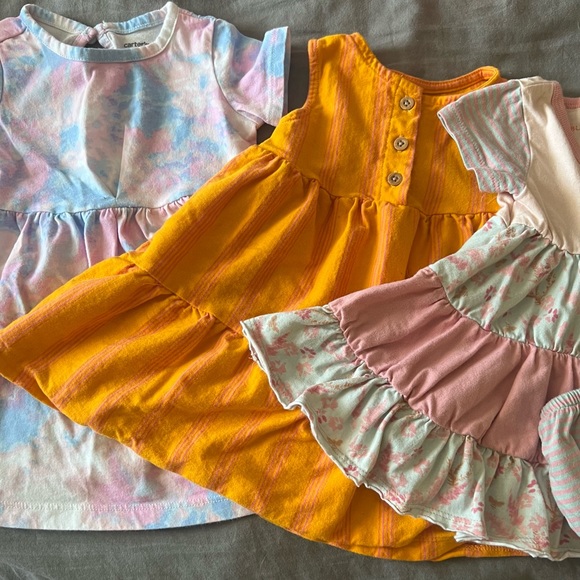 LOT of 5/$25 6-9 month dress/tunics/romper with 2 bloomers Carters/Burt’s Bees - Picture 6 of 7